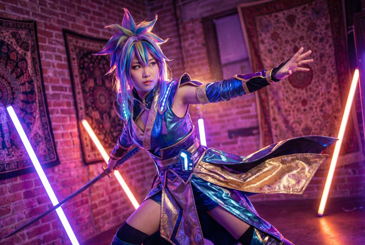 探花社区 cosplay视频